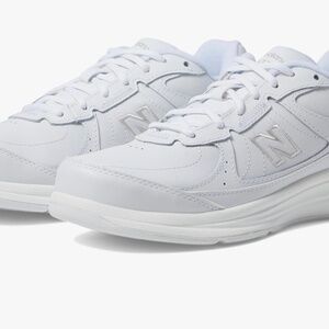 New Balance 577 womens walking shoe white size 10.5 narrow NEW
